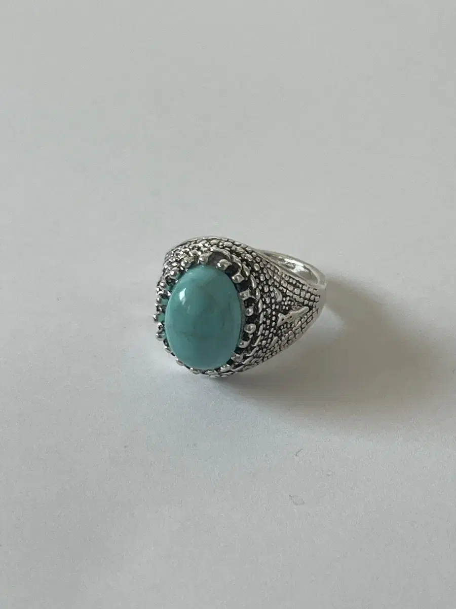 Vintage Green gemstone ring